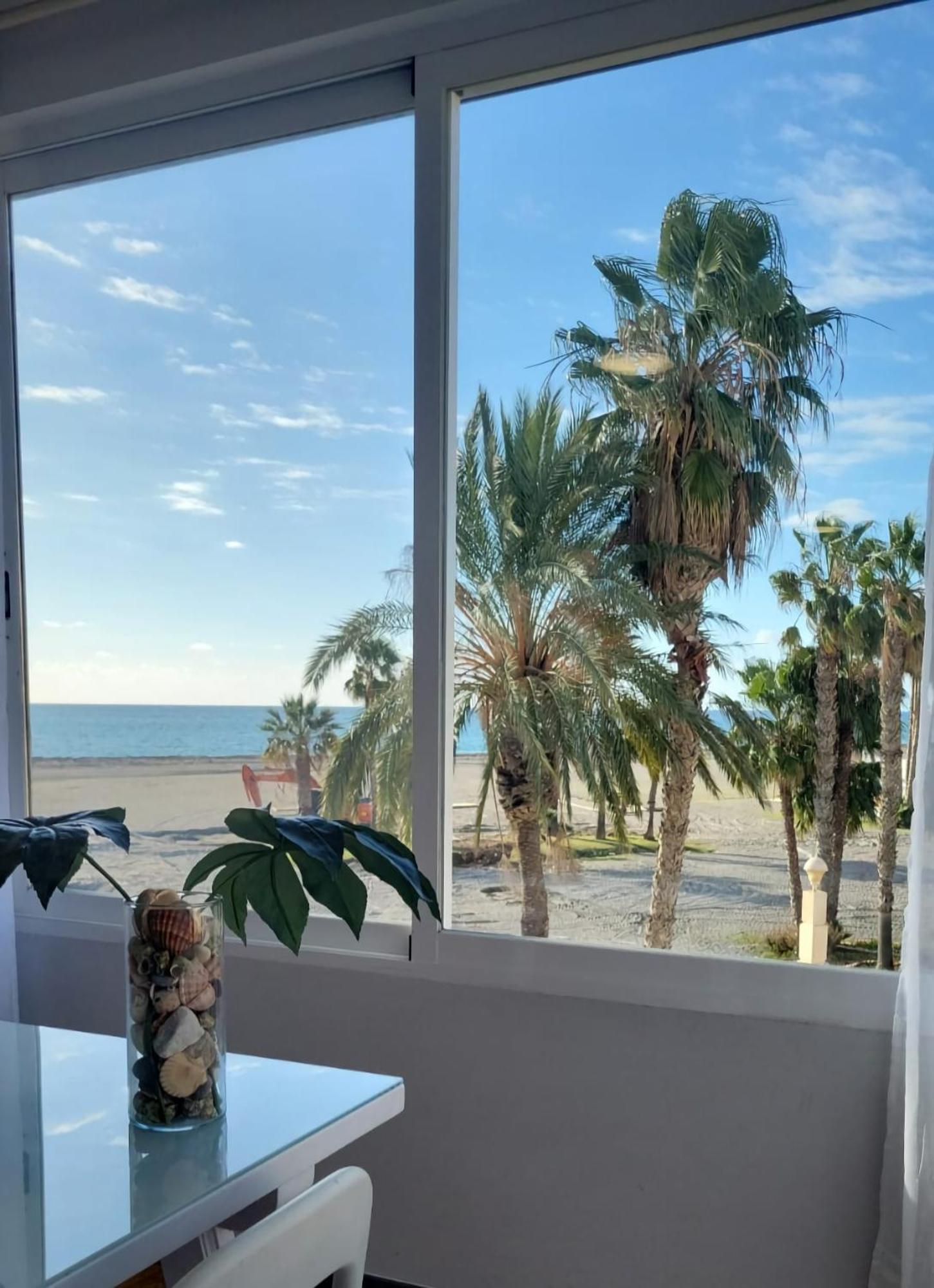 Motril, Primera Linea De Playa. Apartament
